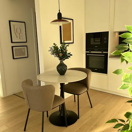 Breathtaking Old Town & Danube View With Free Parking Apartmán *